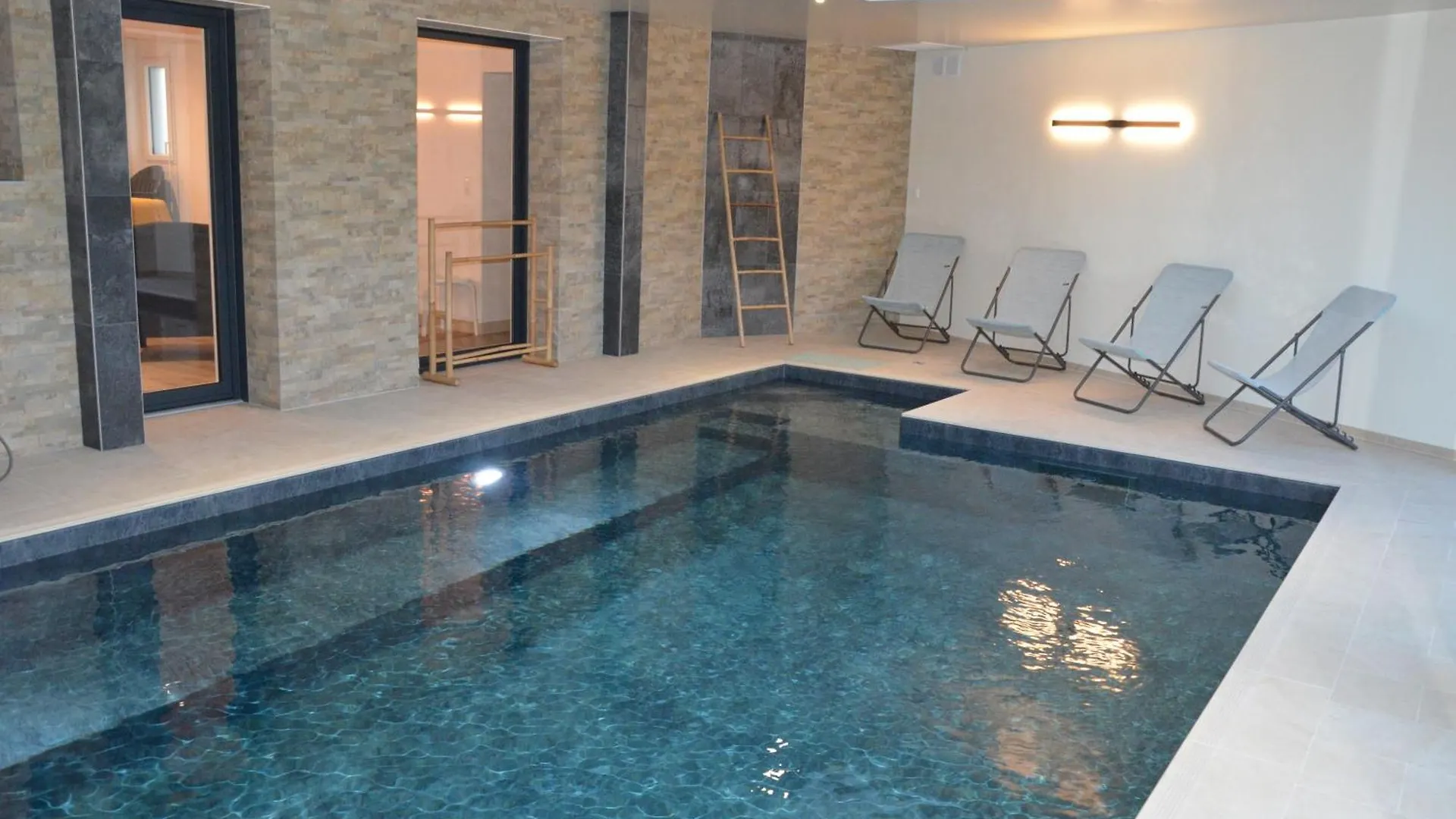 Сasa de vacaciones Maison Bord De Mer - Baie De Douarnenez - Piscine Couverte Ploeven Francia