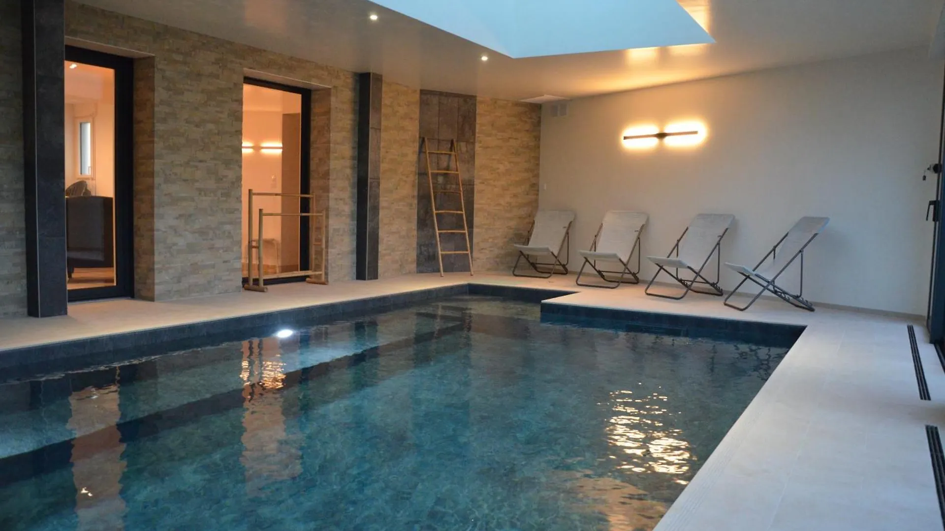 Maison Bord De Mer - Baie De Douarnenez - Piscine Couverte Ploeven